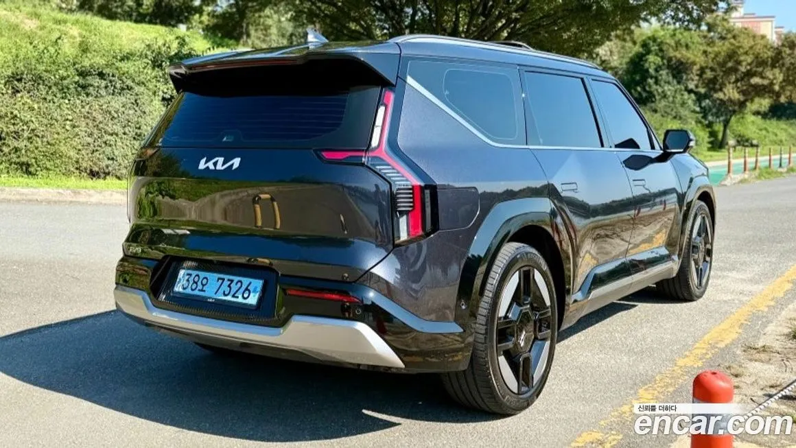 Kia EV9 — фото 6