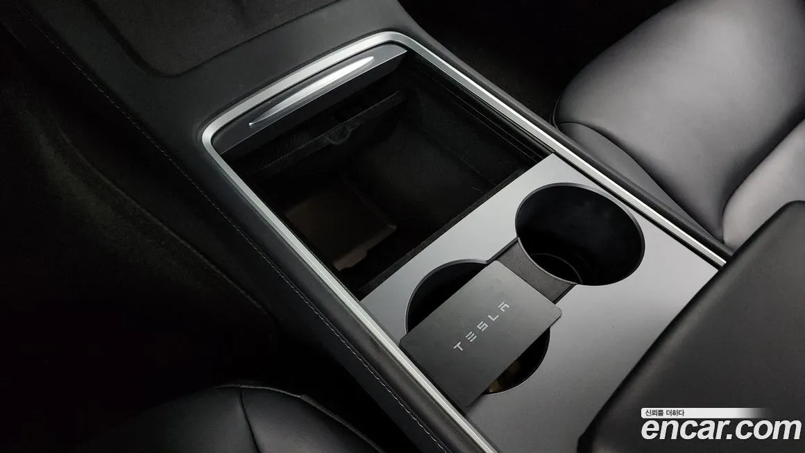 Tesla Model 3 2022 из KR, фото 9
