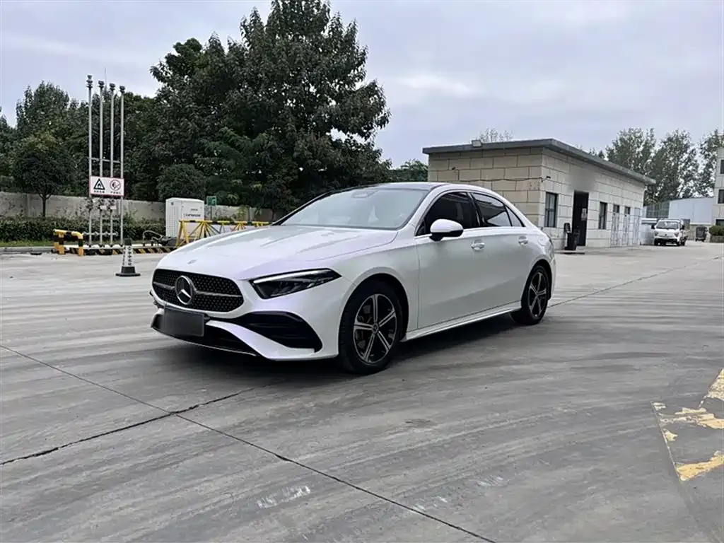 Mercedes-Benz A-Class 2023 из CN, фото 1
