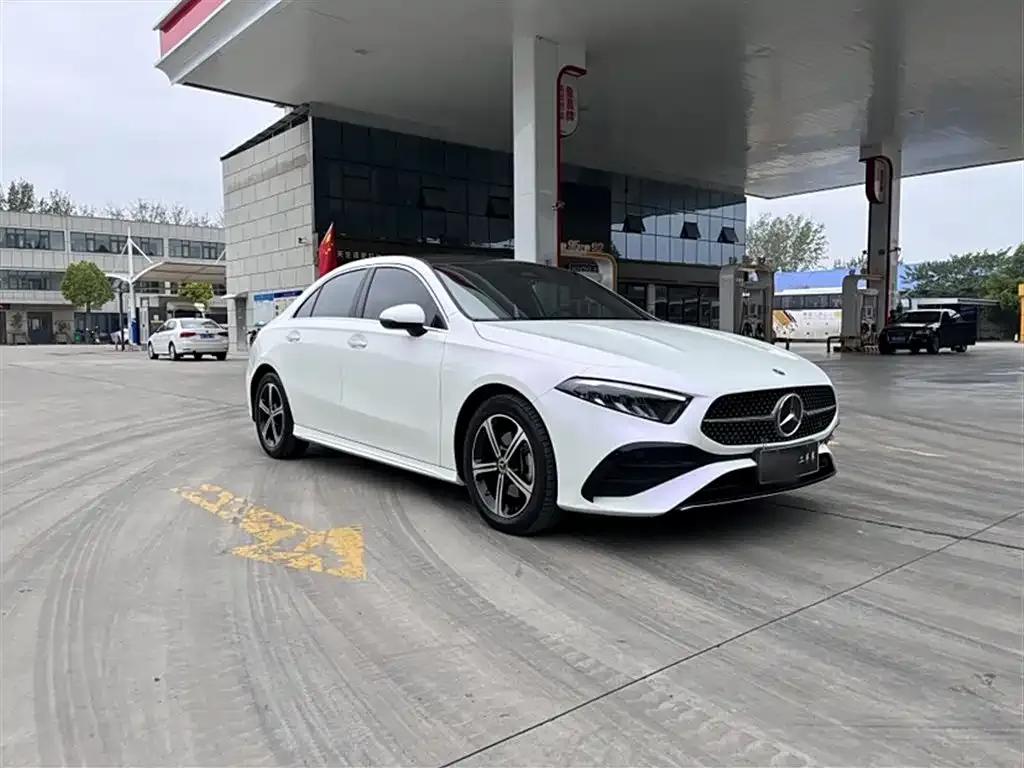 Mercedes-Benz A-Class 2023 из CN, фото 4