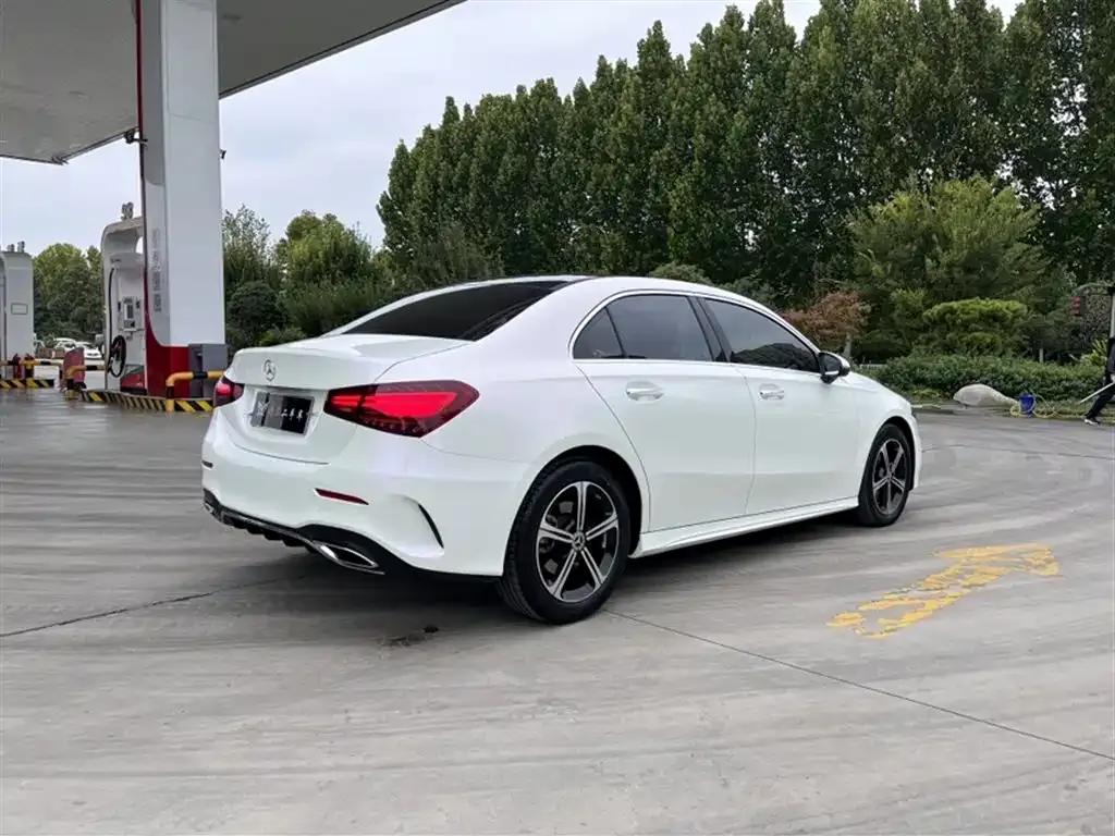 Mercedes-Benz A-Class 2023 из CN, фото 7