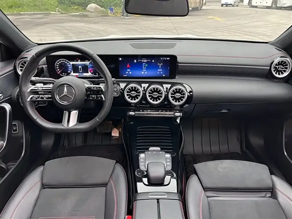 Mercedes-Benz A-Class 2023 из CN, фото 8