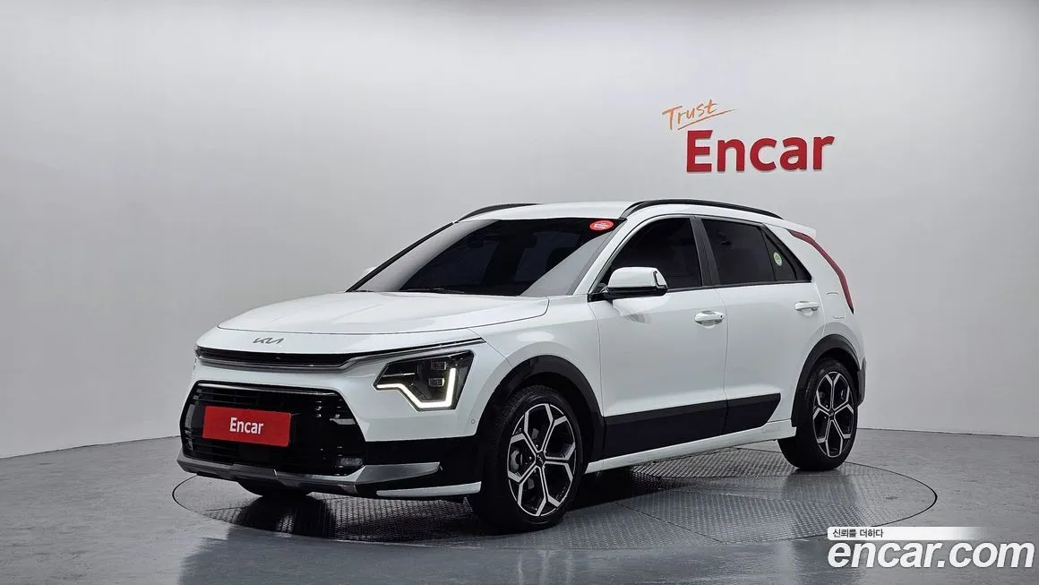 Kia Niro — фото 1