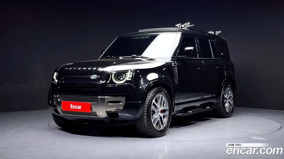 Land Rover Defender — фото 1