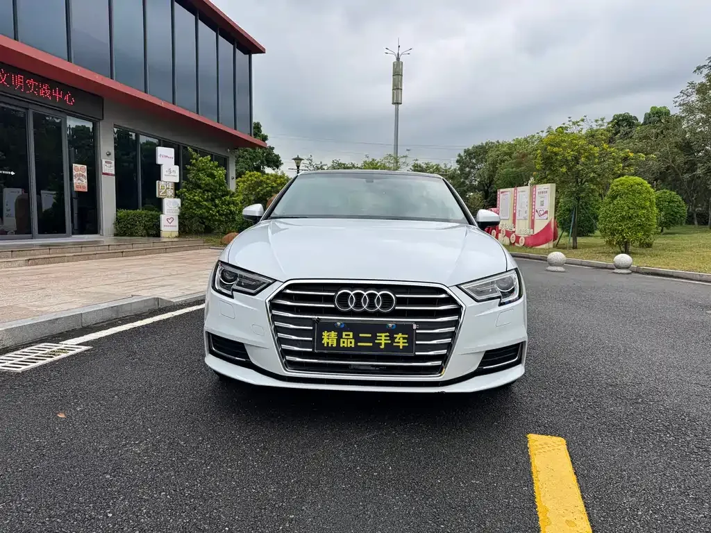Audi A3 2021 из CN, фото 2