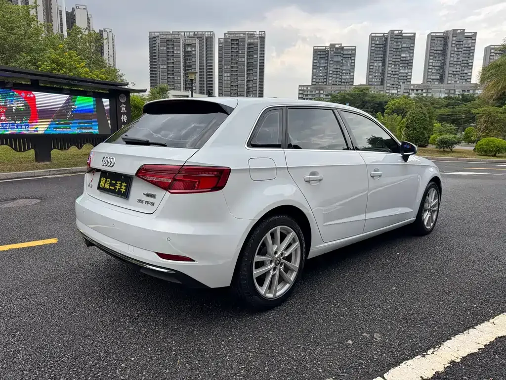 Audi A3 2021 из CN, фото 9