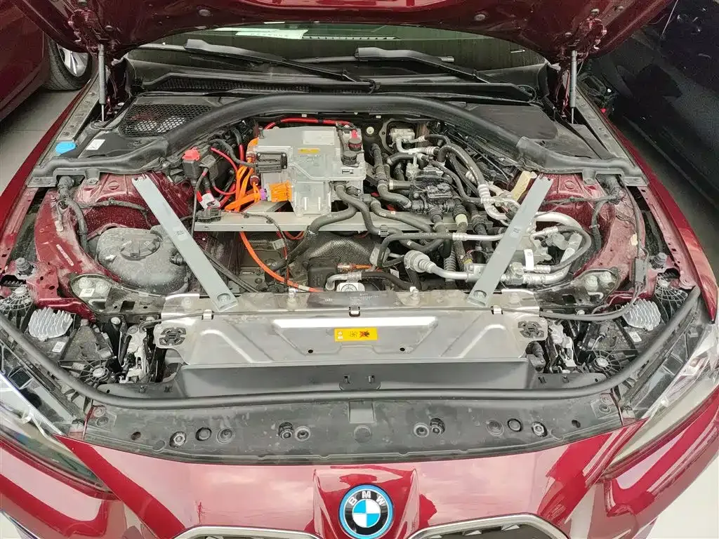 BMW i4 2024 из CN, фото 10