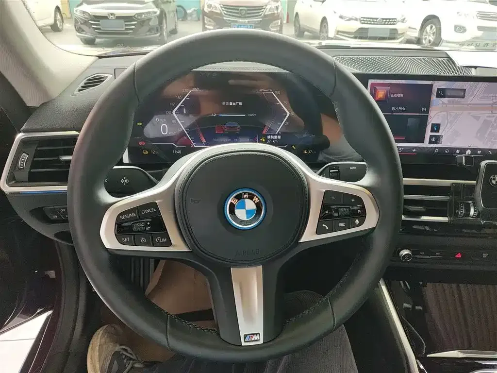 BMW i4 2024 из CN, фото 3