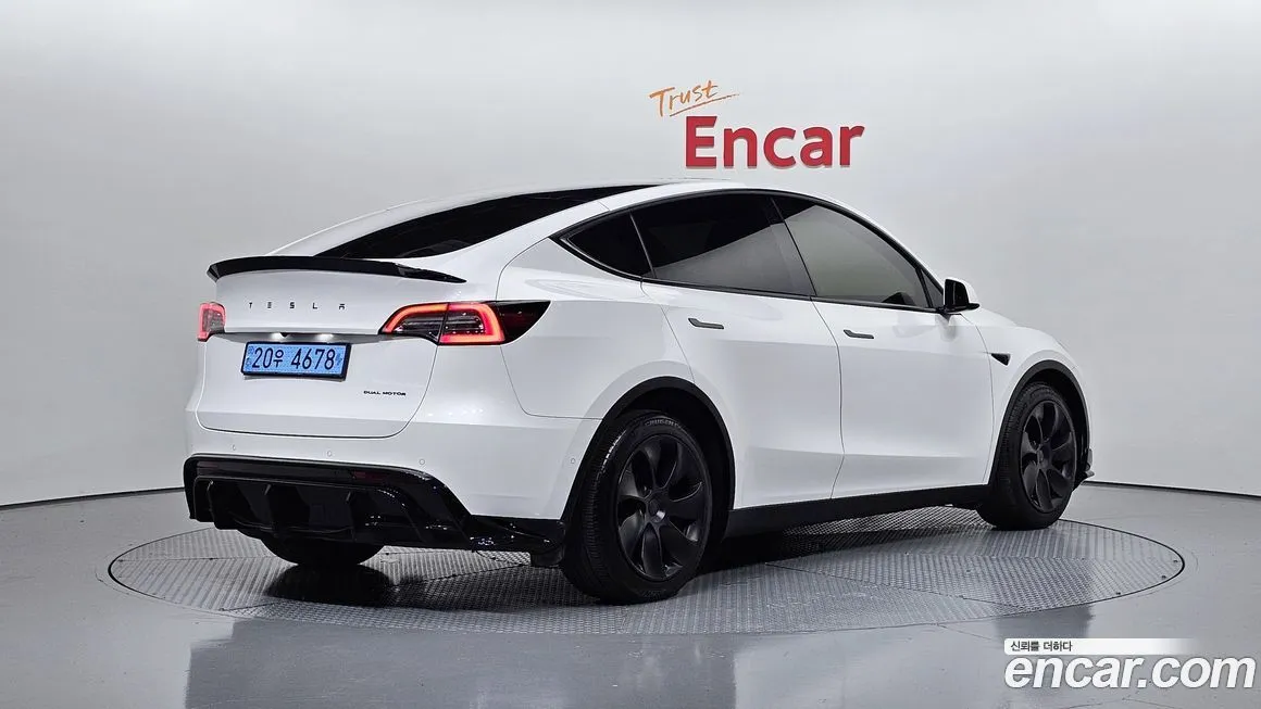 Tesla Model Y 2022 из KR, фото 2