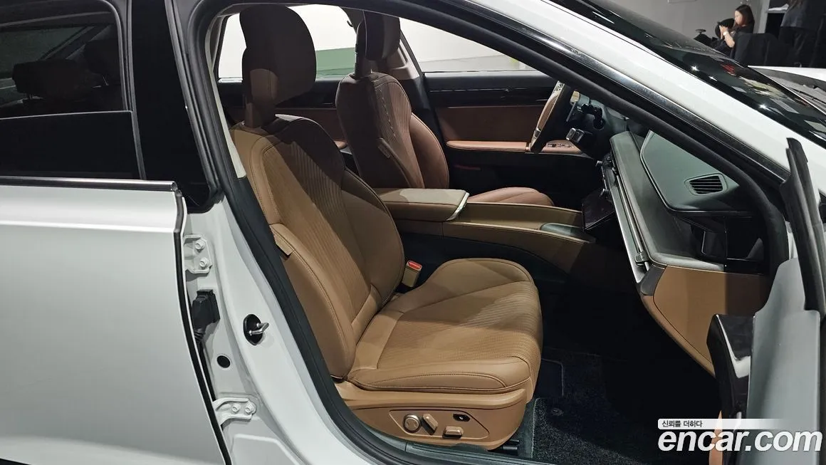 Hyundai Grandeur — фото 10