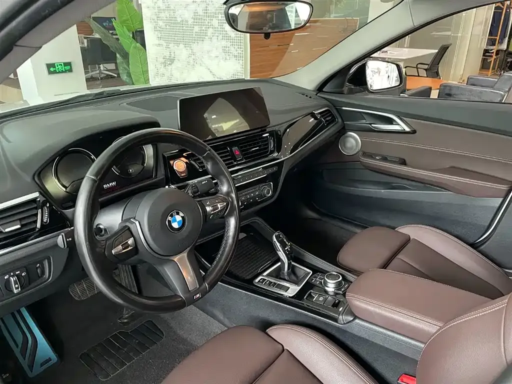 BMW 1 Series 2023 из CN, фото 6