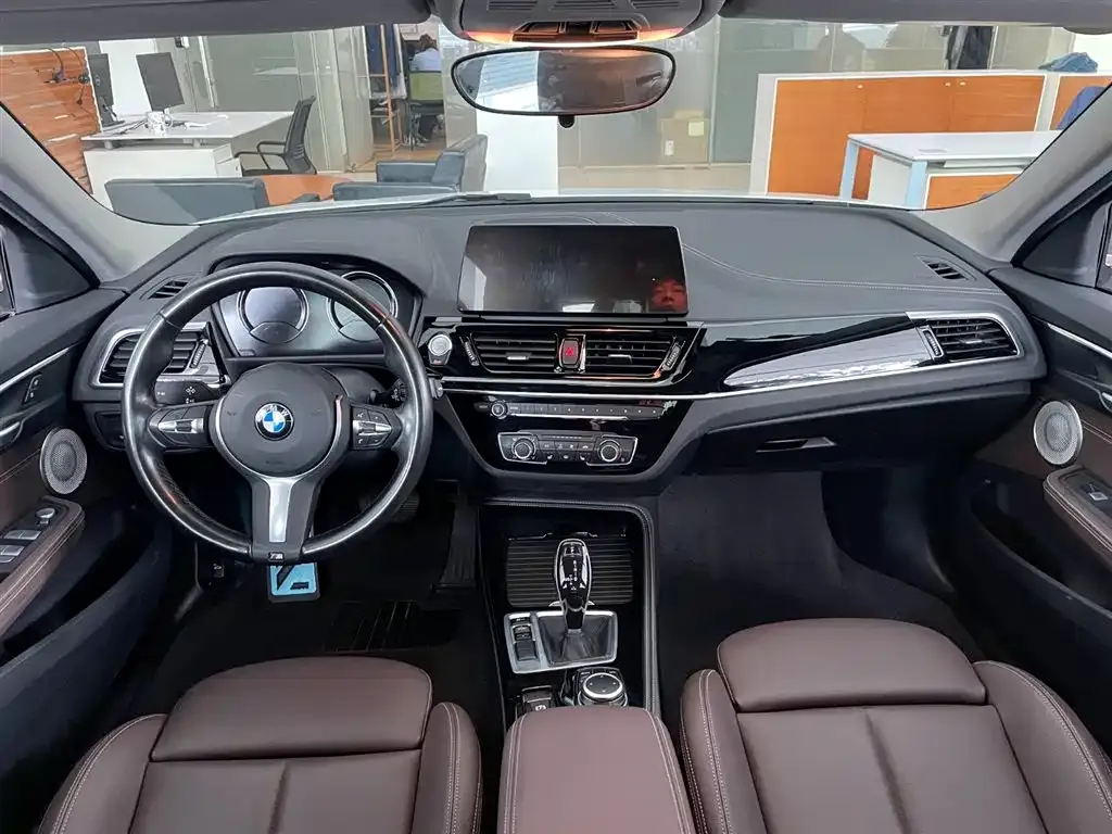 BMW 1 Series 2023 из CN, фото 7