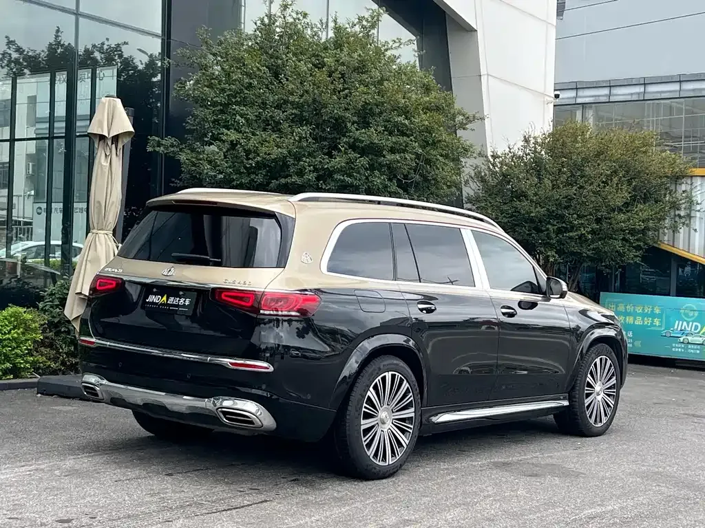 Mercedes-Benz GLS — фото 9
