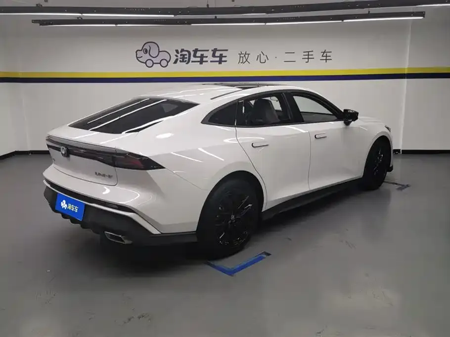 Changan UNI-V 2025 из CN, фото 3
