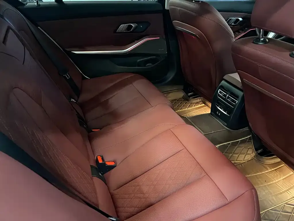 [object Object] 3 Series 2023 из CN, фото 7