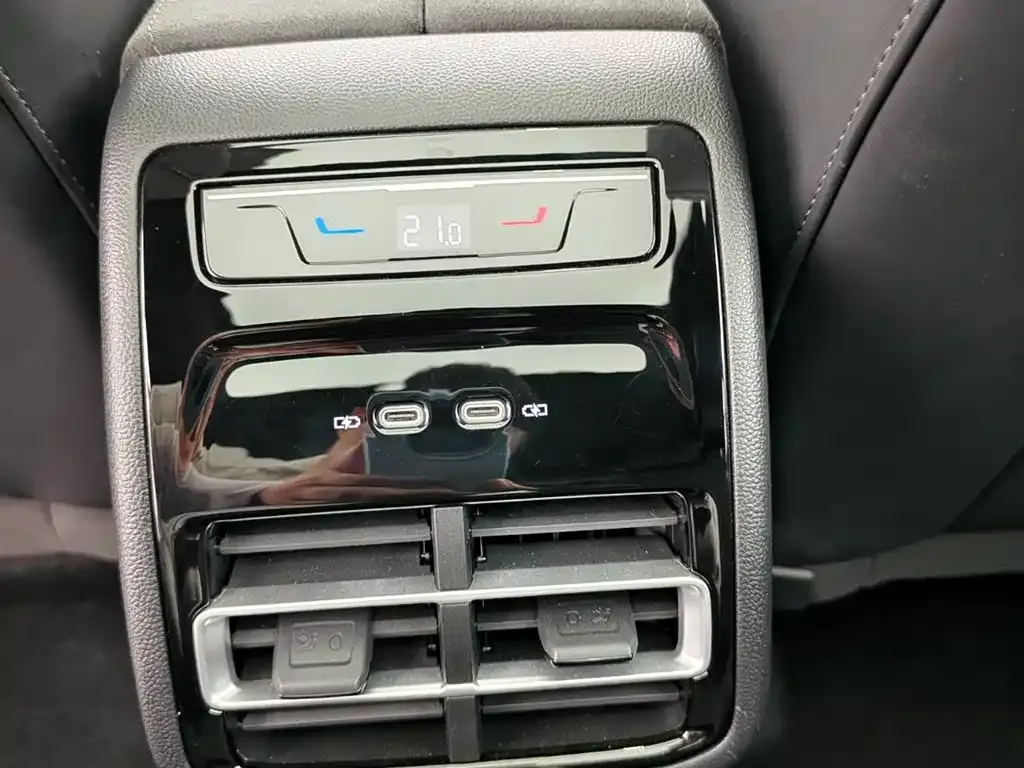 Volkswagen Tiguan L 2024 из CN, фото 8