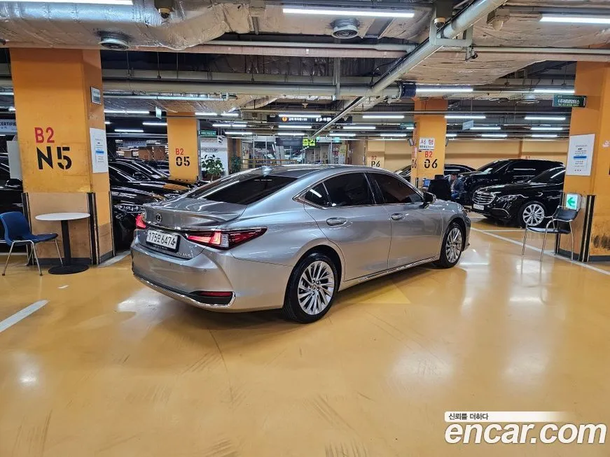Lexus ES 2025 из KR, фото 2