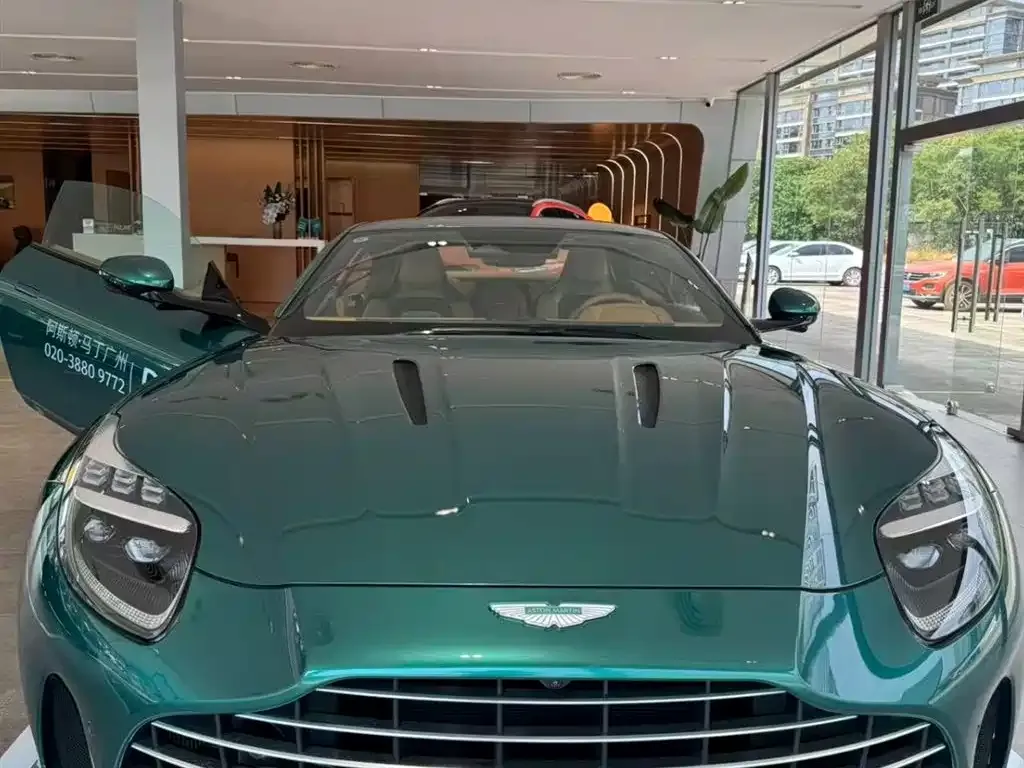 Aston Martin DB12 2024 из CN, фото 2