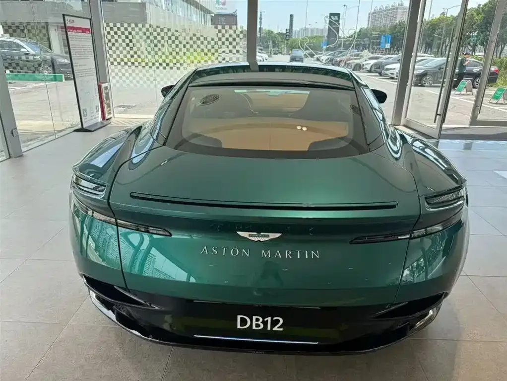 Aston Martin DB12 2024 из CN, фото 4