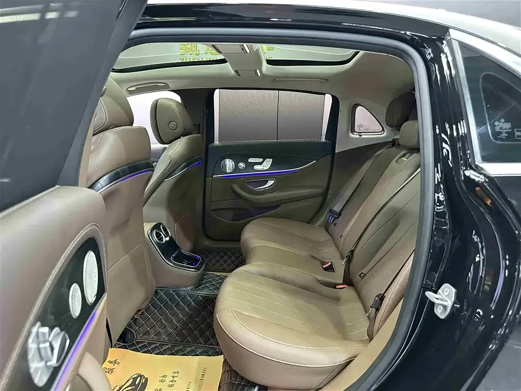 Mercedes-Benz E-Class 2023 из CN, фото 7