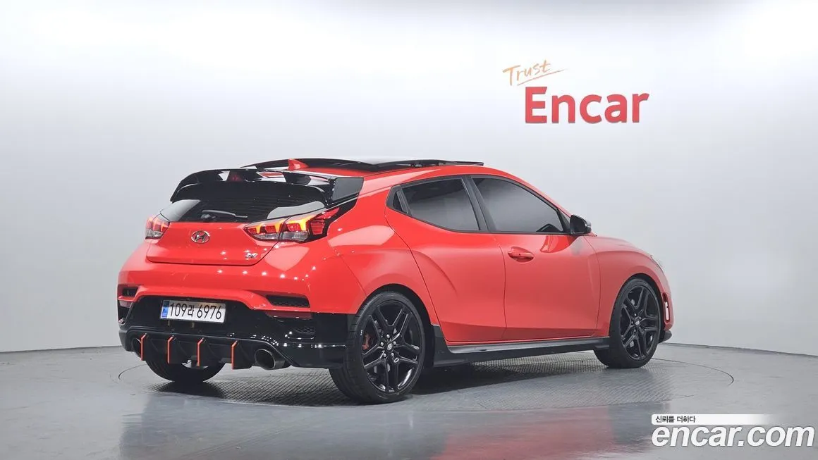 Hyundai Veloster — фото 2