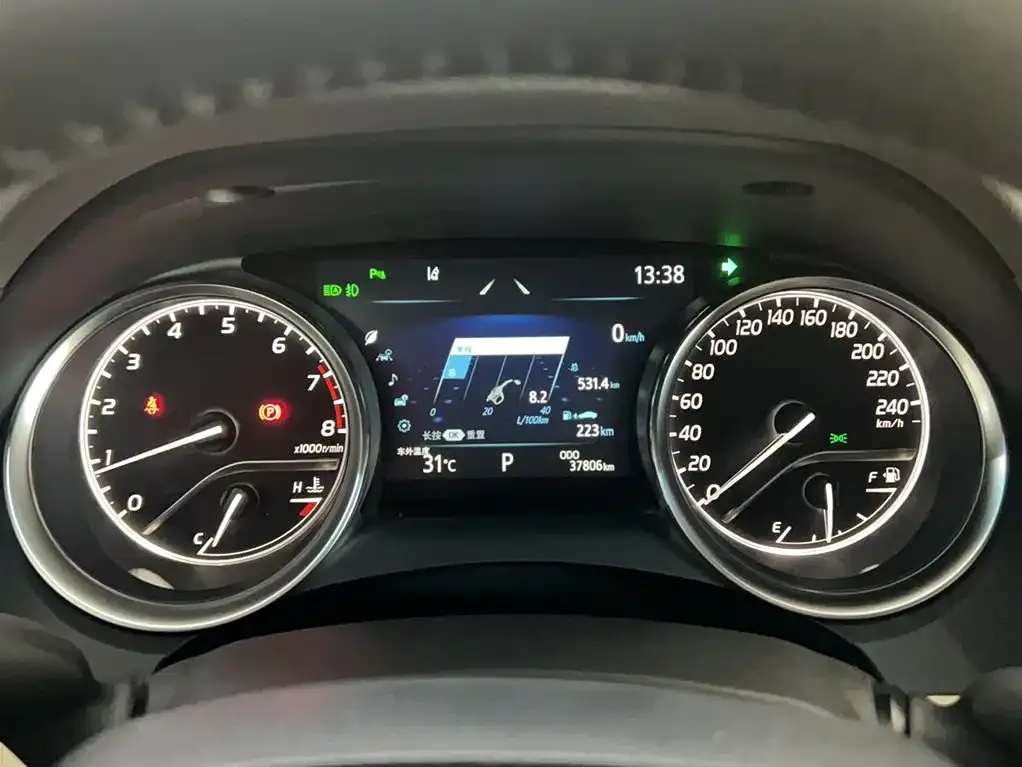 Toyota Camry 2023 из CN, фото 9