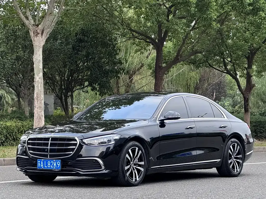 Mercedes-Benz S-Class — фото 1