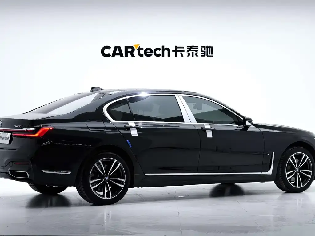 BMW 7 Series — фото 5