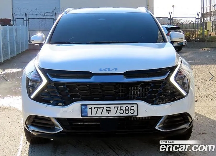 Kia Sportage — фото 1