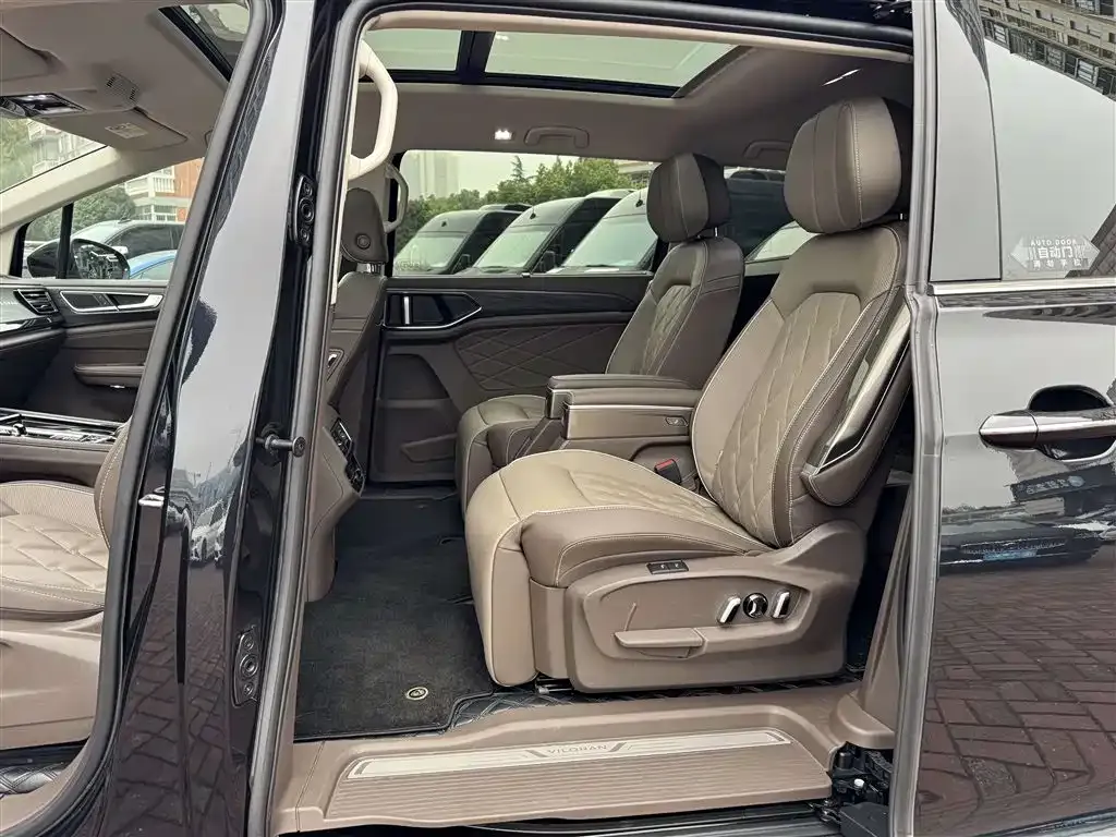 Volkswagen Viloran 2022 из CN, фото 8