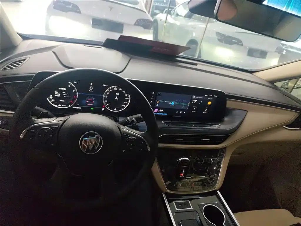 Buick GL8 2022 из CN, фото 10