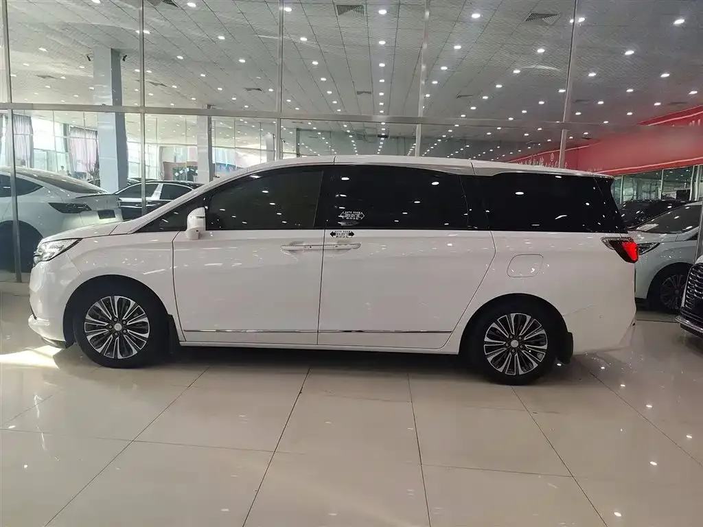 Buick GL8 2022 из CN, фото 5