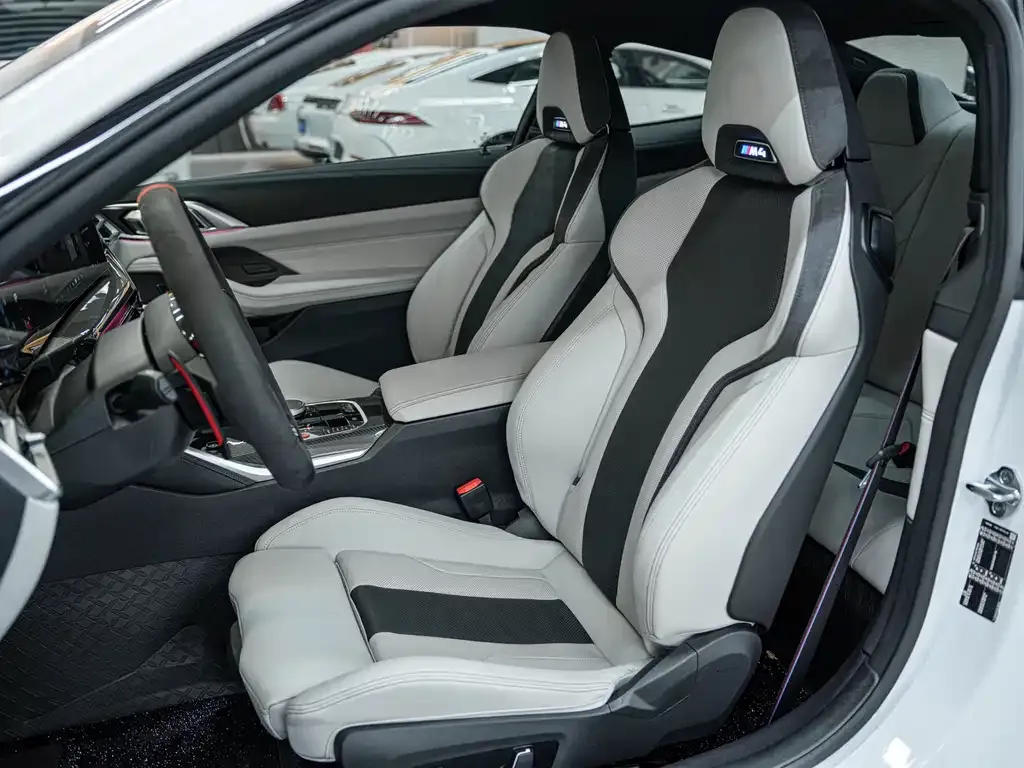 BMW M4 2025 из CN, фото 10