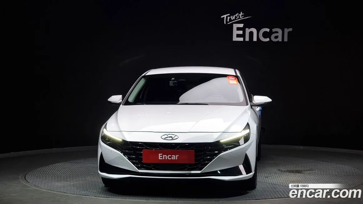 Hyundai AVANTE — фото 3