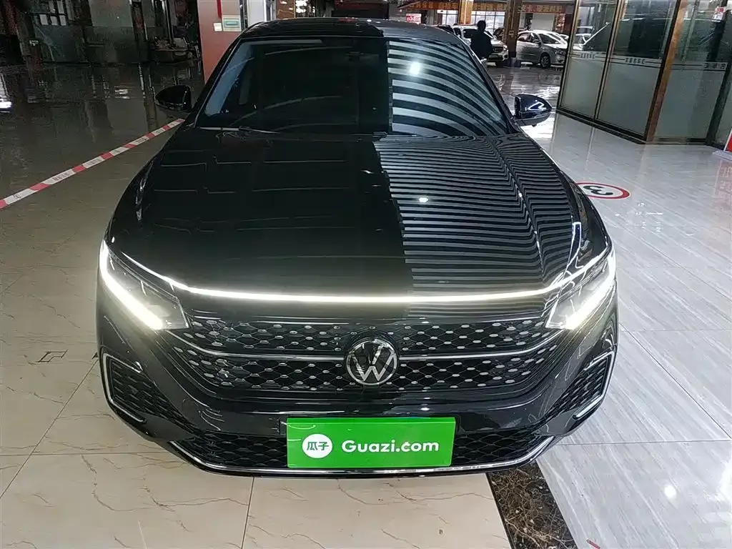 Volkswagen Passat 2023 из CN, фото 3