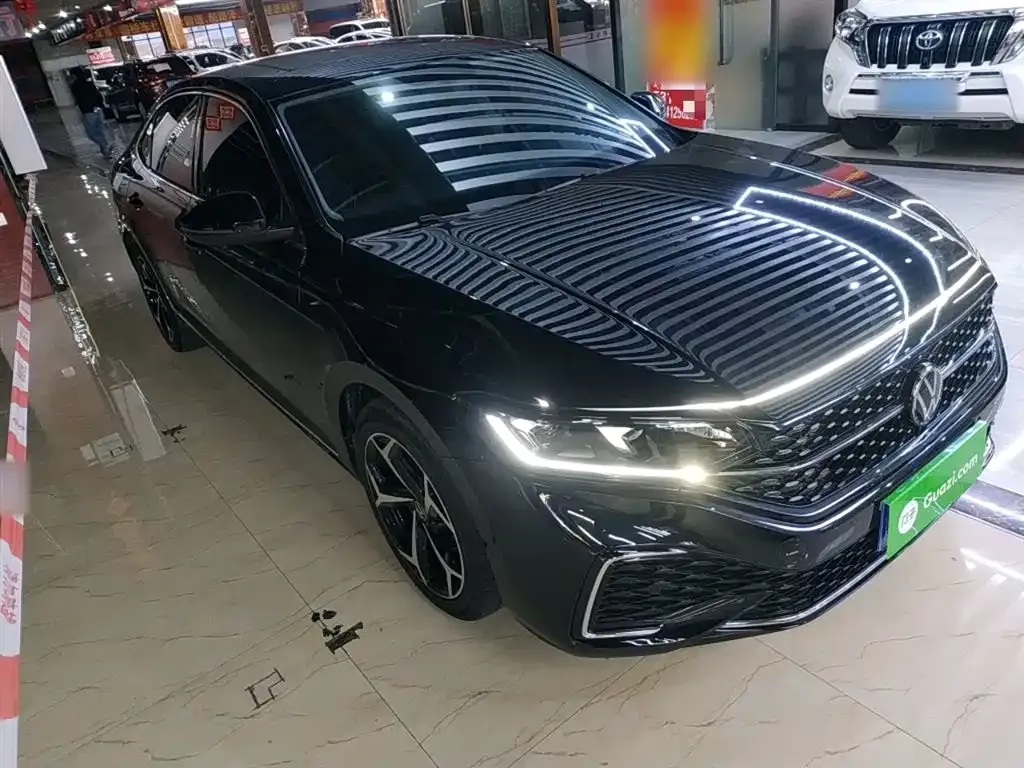 Volkswagen Passat 2023 из CN, фото 4