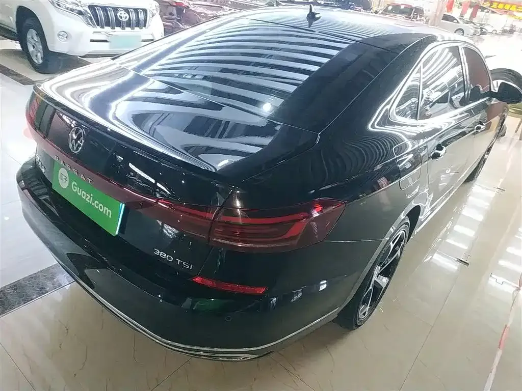 Volkswagen Passat 2023 из CN, фото 7