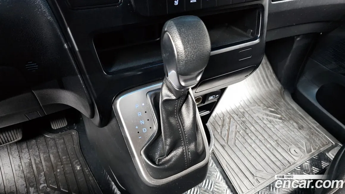 Hyundai Staria — фото 9