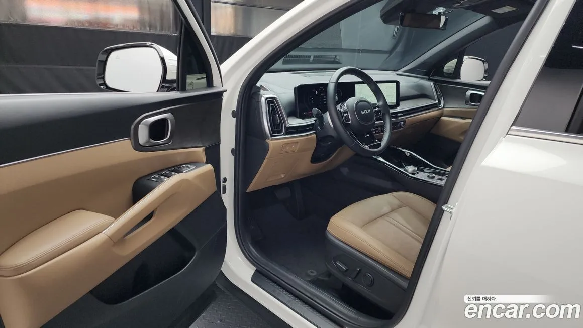 Kia Sorento — фото 10