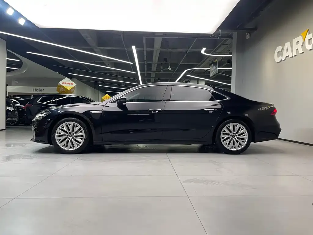 Audi A7L 2024 из CN, фото 8
