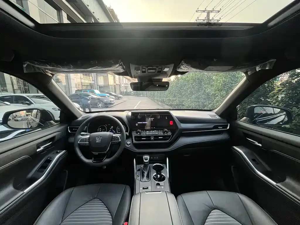 Toyota Crown Kluger 2023 из CN, фото 6