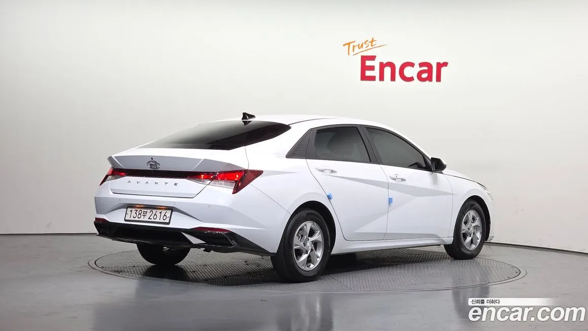 Hyundai AVANTE 2021 из KR, фото 2