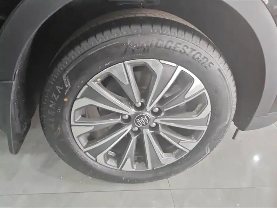 Buick Envision Plus — фото 6