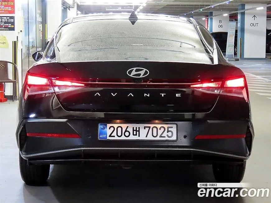 Hyundai AVANTE — фото 5
