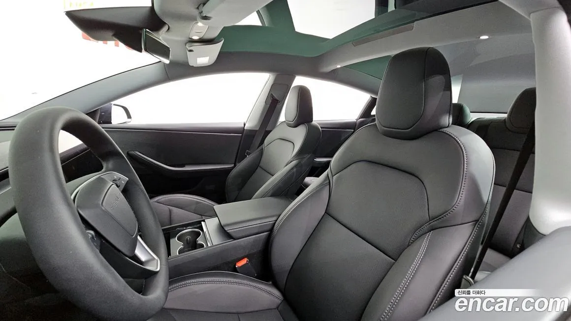 Tesla Model 3 — фото 10