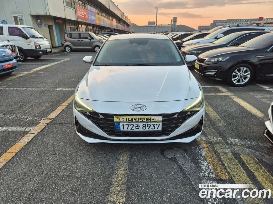 Hyundai AVANTE 2021 из KR, фото 3
