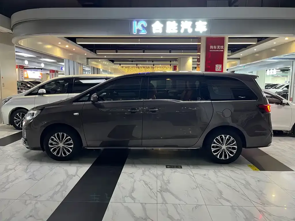Buick GL8 2024 из CN, фото 5