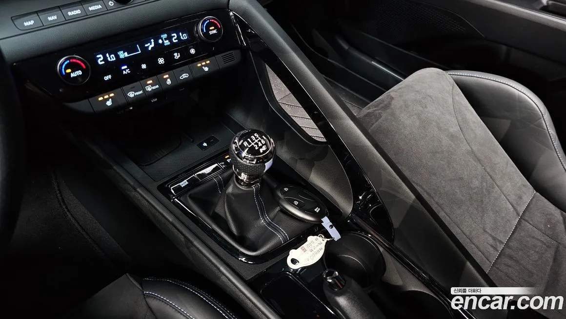 Hyundai AVANTE — фото 9