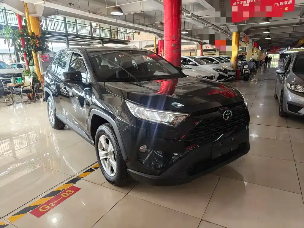 Toyota RAV4 2022 из CN, фото 3