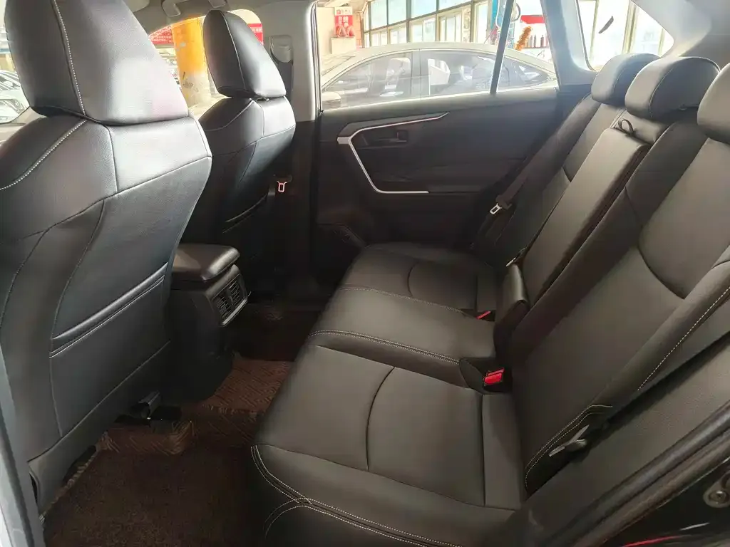 Toyota RAV4 2022 из CN, фото 5